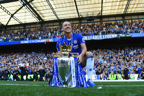 Chelsea fans and players alike laud former captain John Terry as he announces his retirement from football