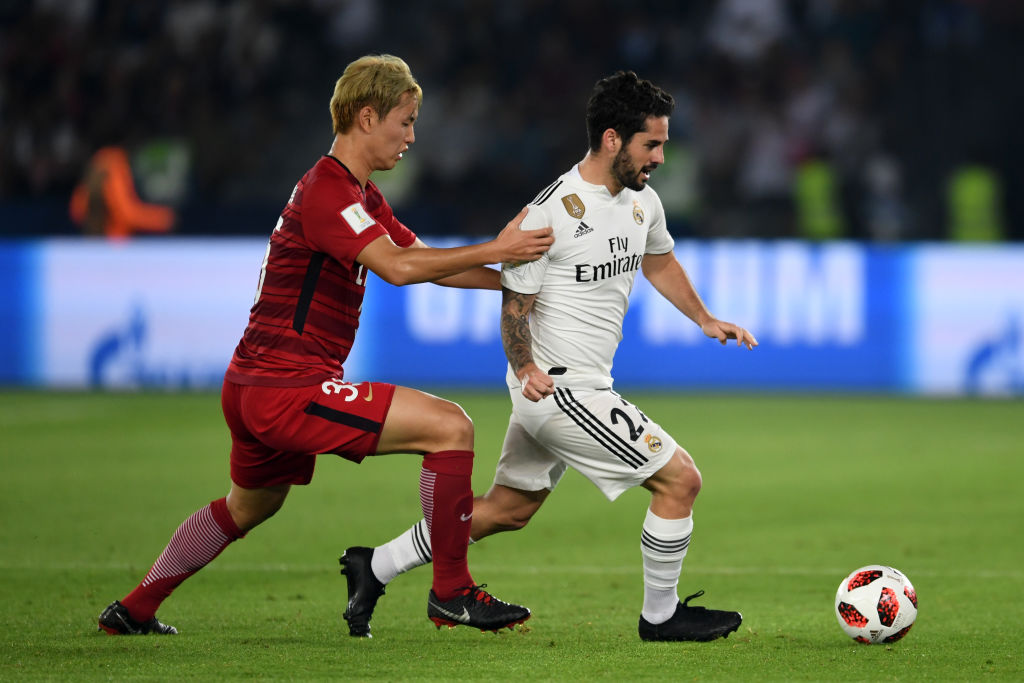 Report: Chelsea hoping to wrap up £250,000-a-week personal terms with Isco