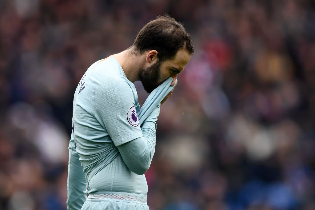Maurizio Sarri believes Chelsea ace Gonzalo Higuain needs to improve physically and mentally