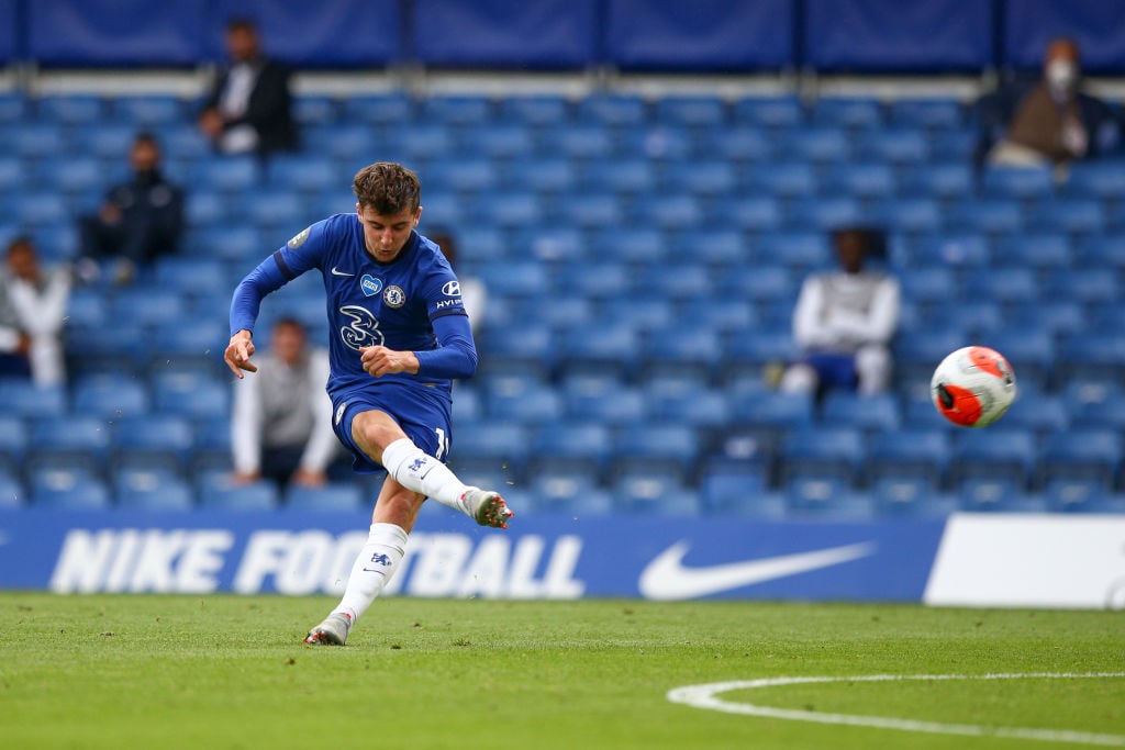 Mason Mount speaks about free-kick competition with teammate Willian