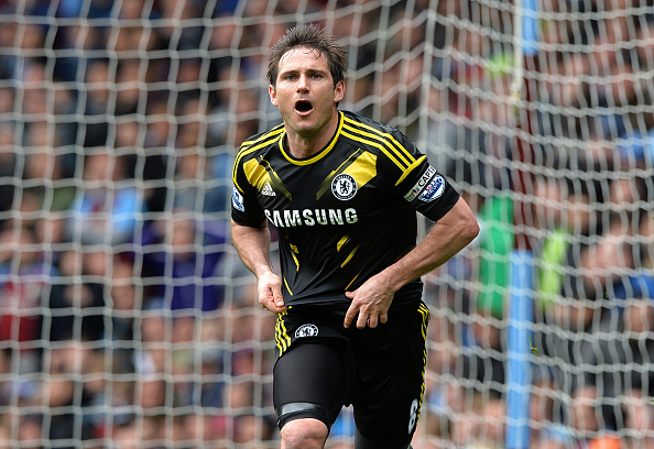 Soccer - Barclays Premier League - Aston Villa v Chelsea - Villa Park