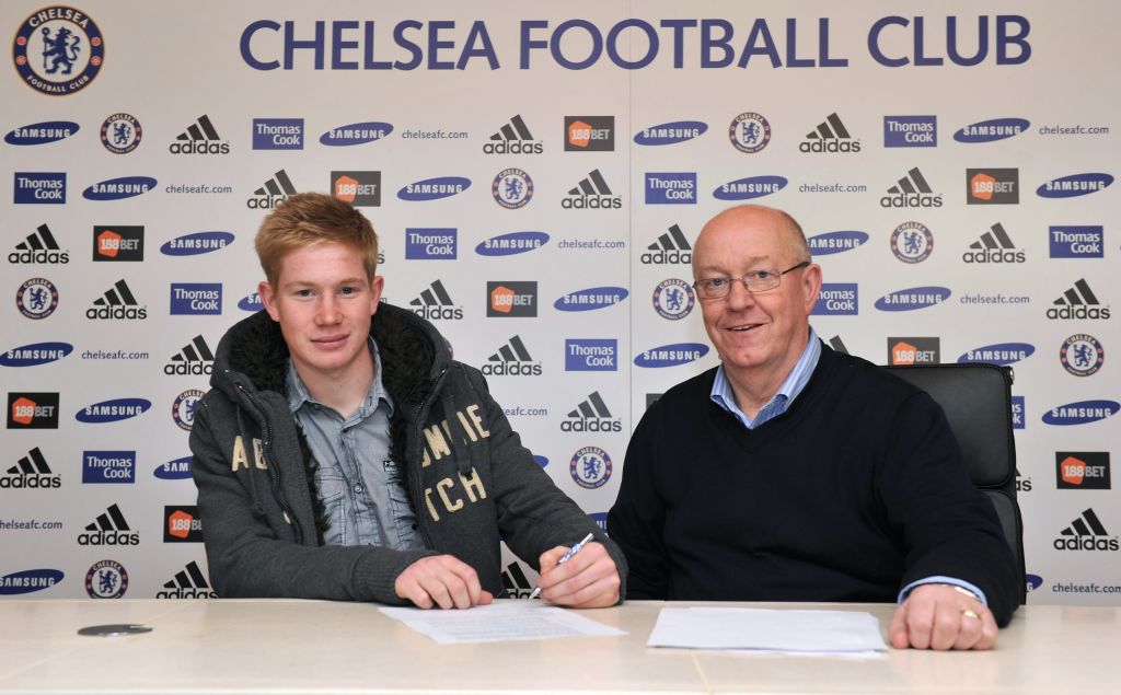 Kevin De Bruyne signs for Chelsea FC