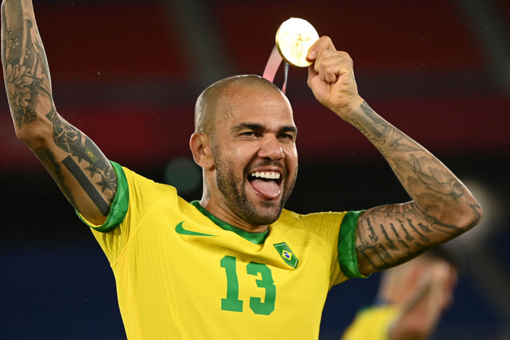 Chelsea could face another Dani Alves situation if they fail to sign £68 man next year - TCC View