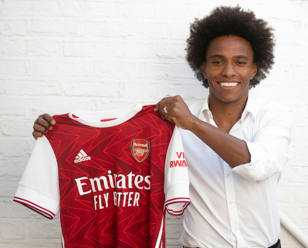 Arsenal Unveil New Signing Willian