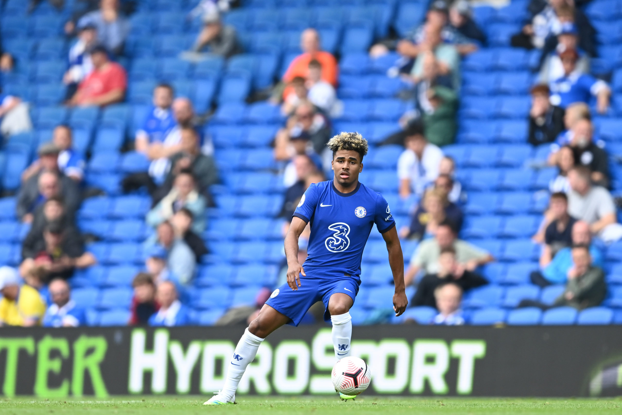 Report: Chelsea consider recalling 19-year-old in January amid Chilwell's injury