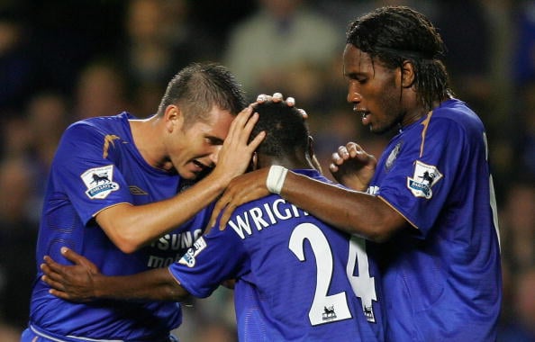 Chelsea's Frank Lampard (R) and Didier D