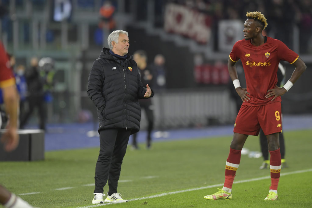 Jose Mourinho coach of AS Roma talks to Tammy Abraham of AS
