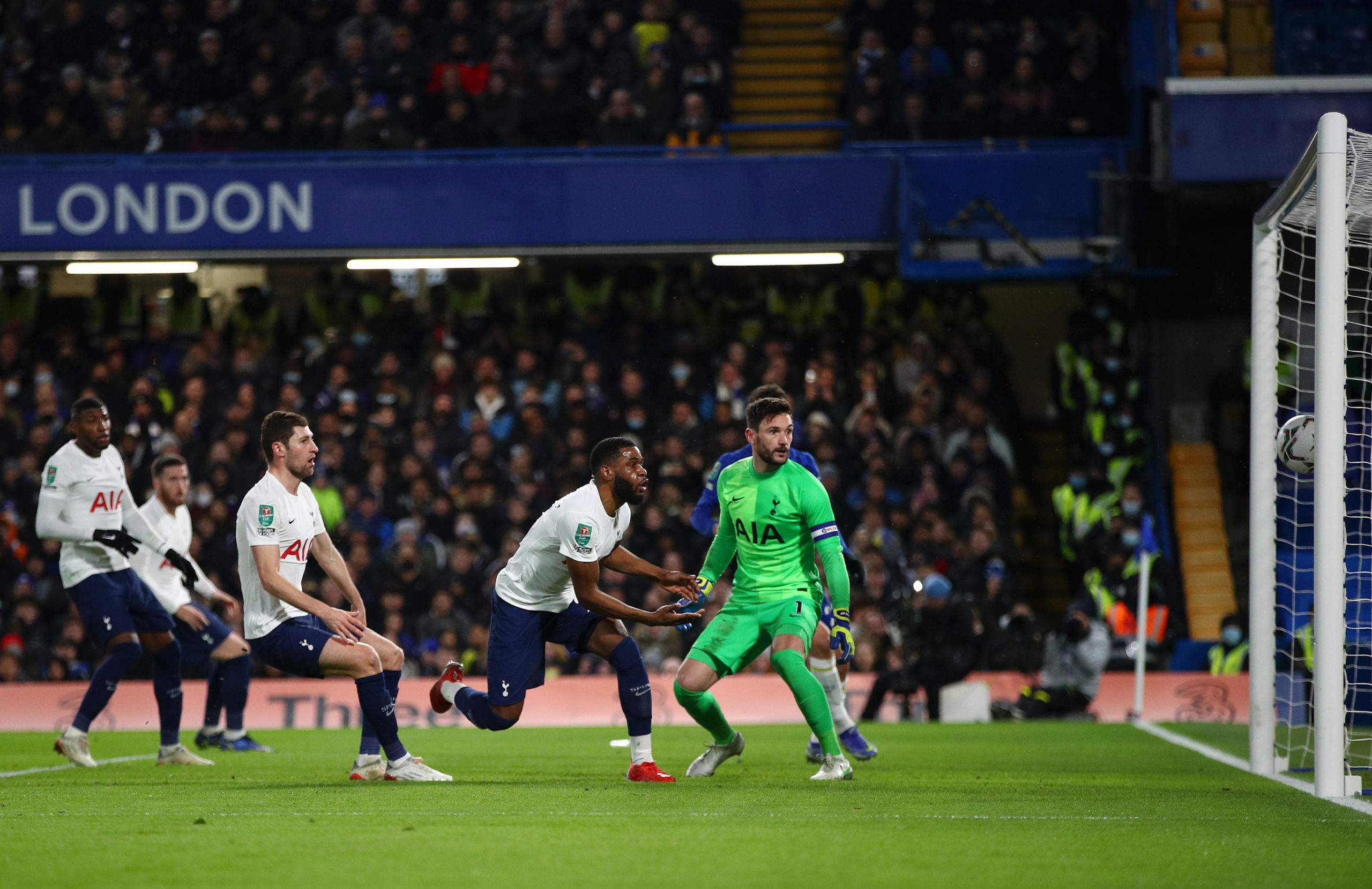 'One of the greatest teams': Tottenham player raves about Chelsea after playing against them last night