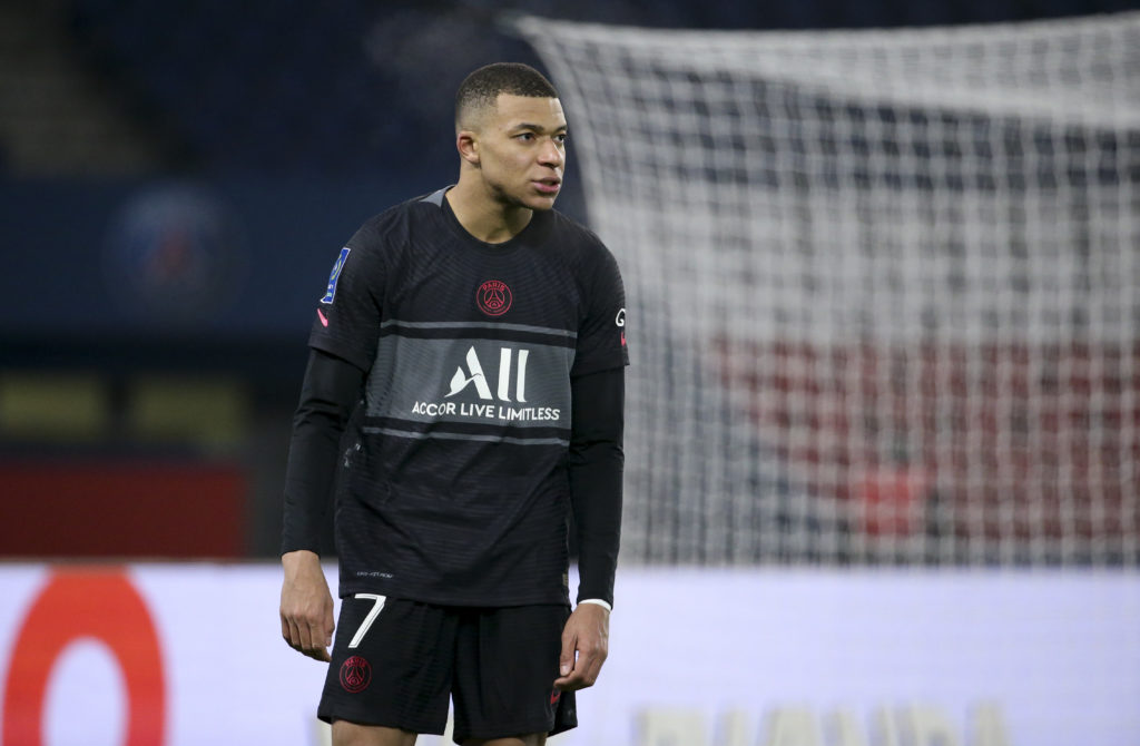 Paris Saint-Germain v Stade Brestois 29 - Ligue 1