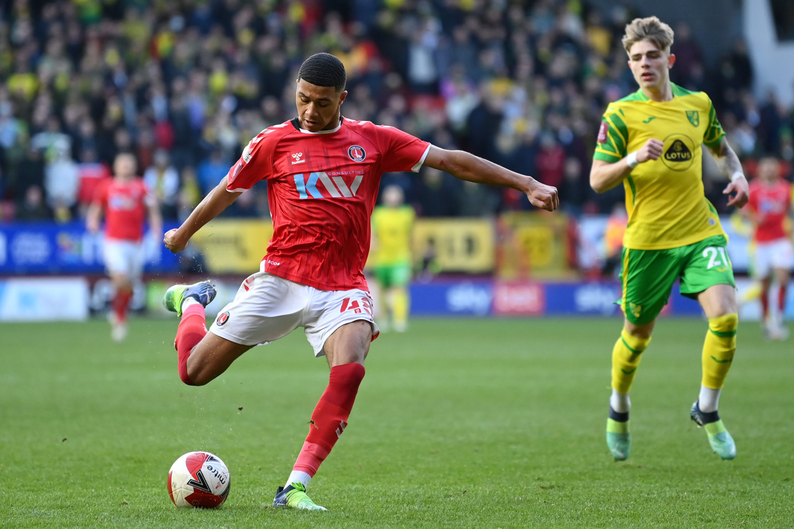 Exclusive: Charlton reporter shares why Chelsea should be excited about Mason Burstow, makes Jermain Defoe claim