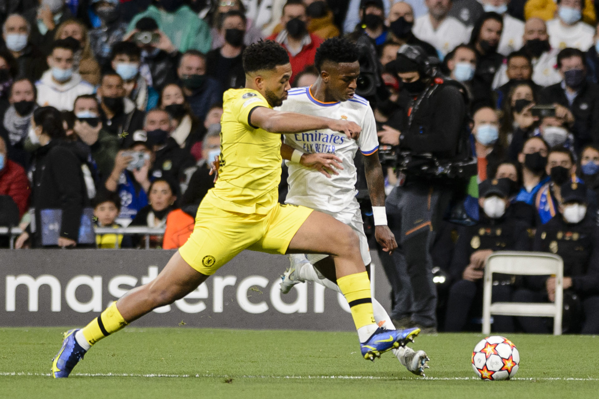 Vinícius, Benzema lead Real Madrid past Chelsea 2-0 in CL - The San Diego  Union-Tribune