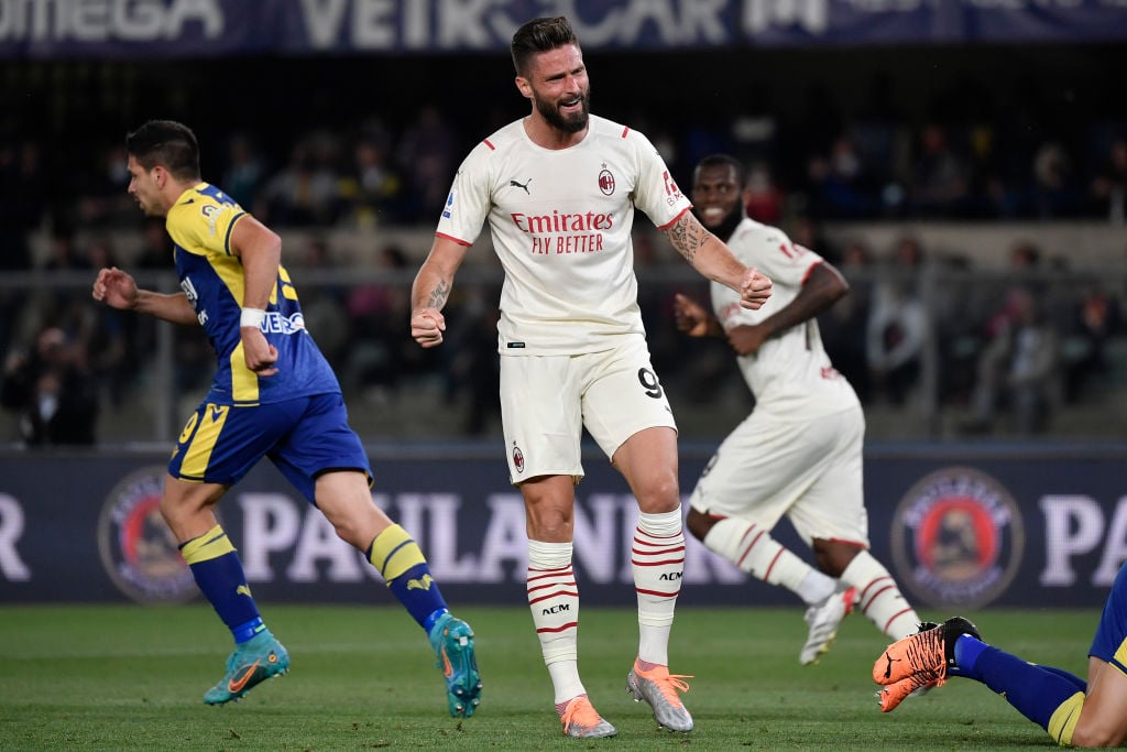 Olivier Giroud of AC Milan reacts during the Serie A 2021/...