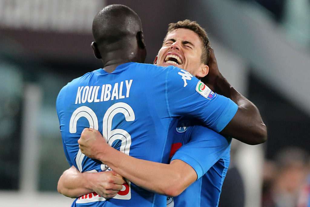 Napoli's French defender Kalidou Koulibaly (R) celebrates