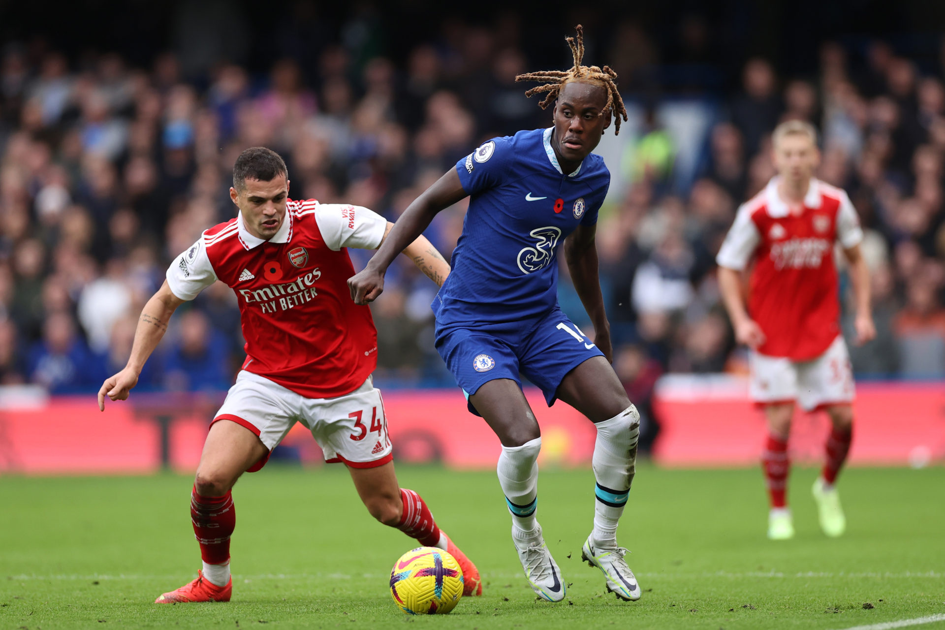 jenas-noticed-chalobah-reacting-furiously-to-chelsea-teammate-vs-arsenal