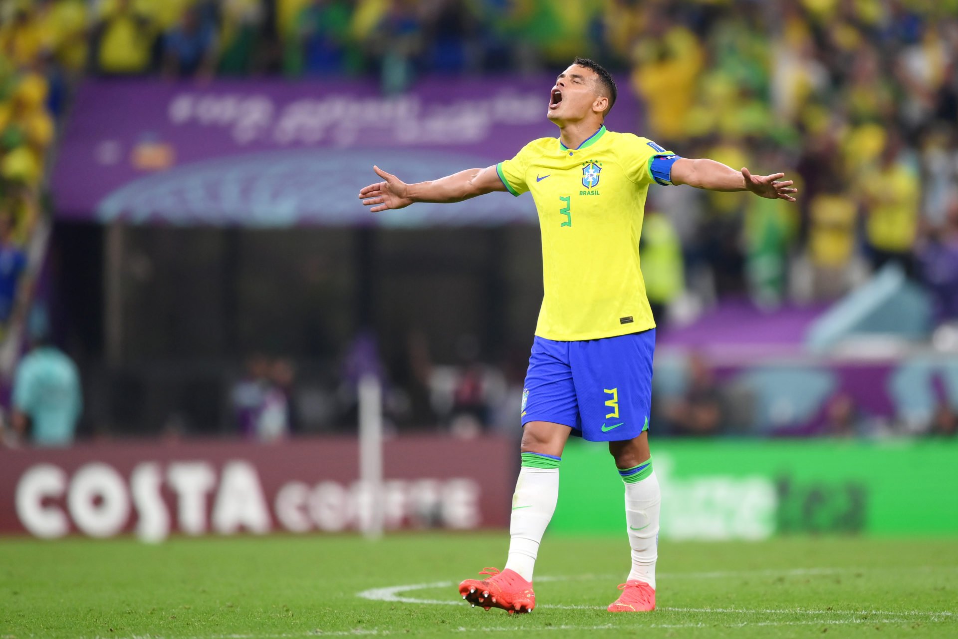Brazilian national media react to Thiago Silva's World Cup display