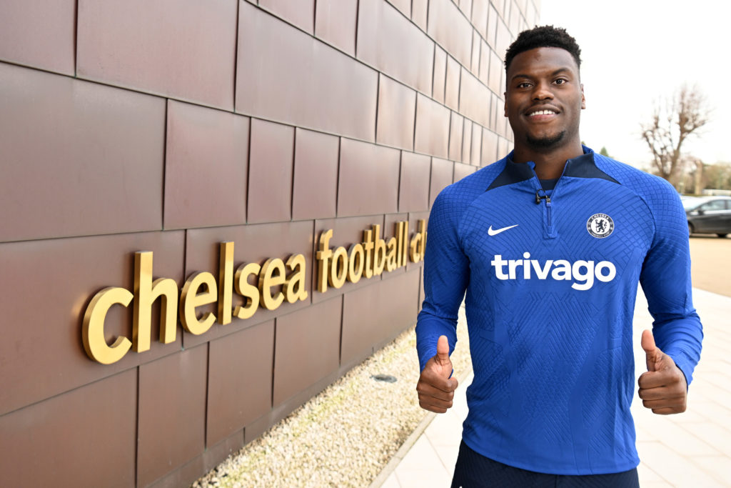 Chelsea Unveil New Signing Benoit Badiashile
