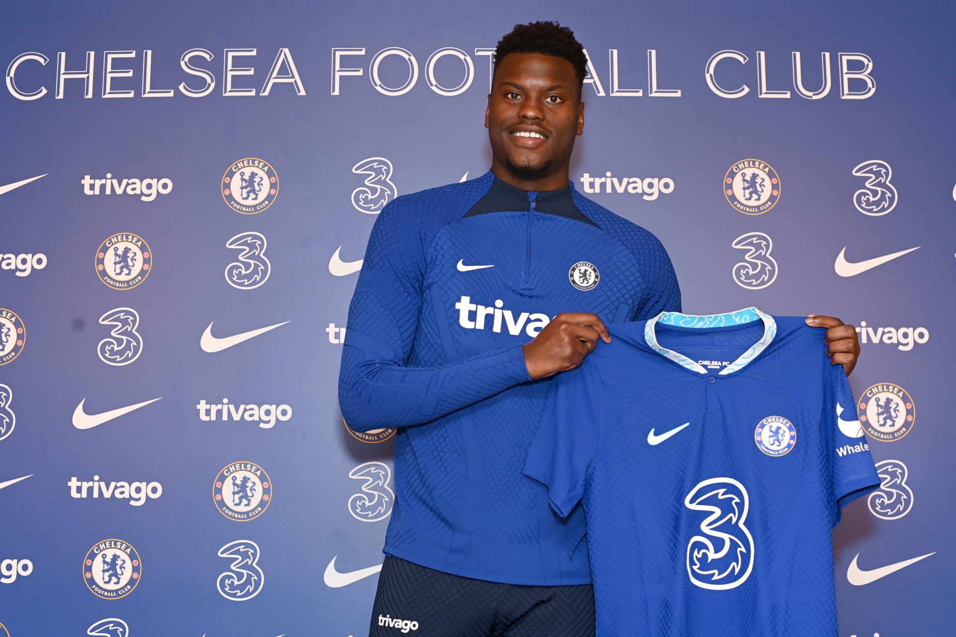 Chelsea confirm squad numbers of three new signings