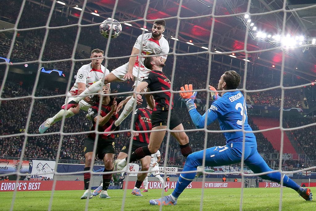 TOPSHOT-FBL-EUR-C1-LEIPZIG-MAN CITY