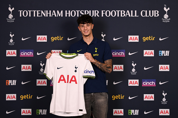 Jude Soonsup-Bell Signs For Tottenham Hotspur