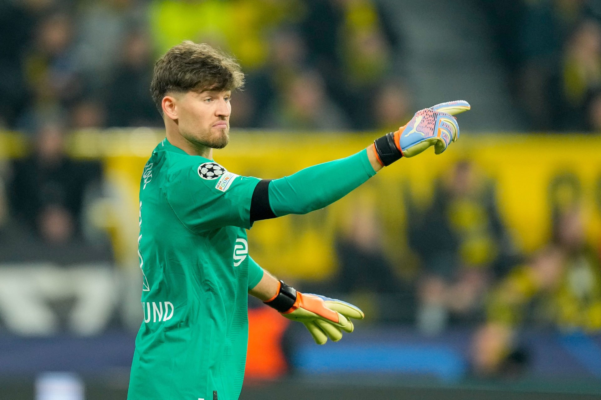 chelsea-make-contact-over-signing-outstanding-25-year-old-goalkeeper