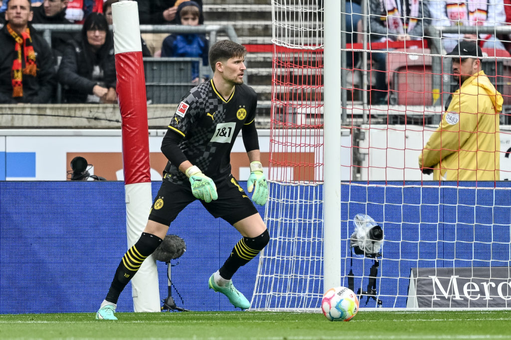 VfB Stuttgart v Borussia Dortmund - Bundesliga