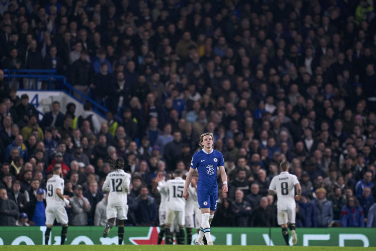 Report: Versatile Chelsea midfielder could be sold despite desire to stay this summer