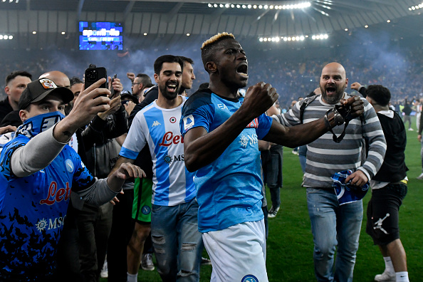 Victor Osimhen of SSC Napoli celebrates with fans at the end