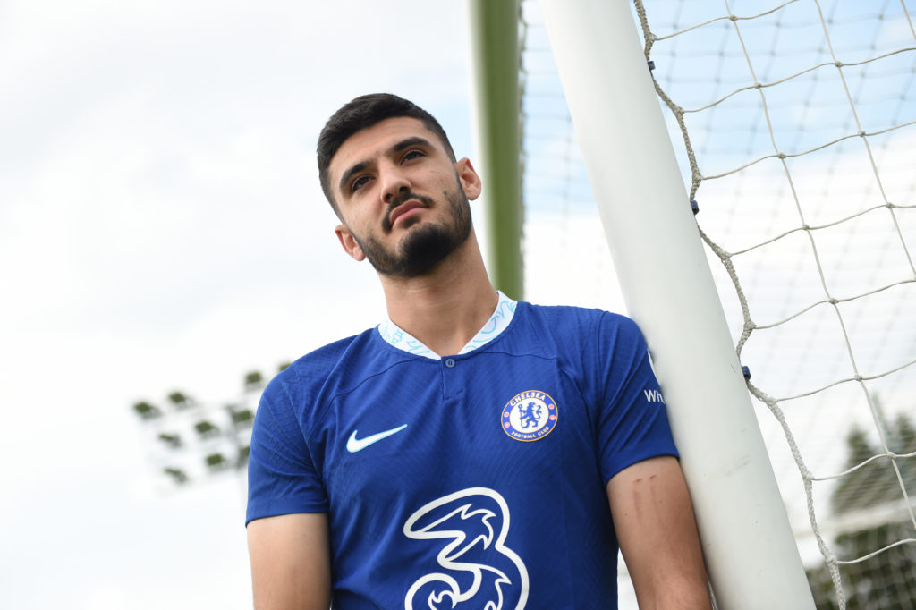 Armando Broja Signs Contract Extension at Chelsea