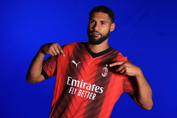 AC Milan Unveil New Signing Ruben Loftus Cheek