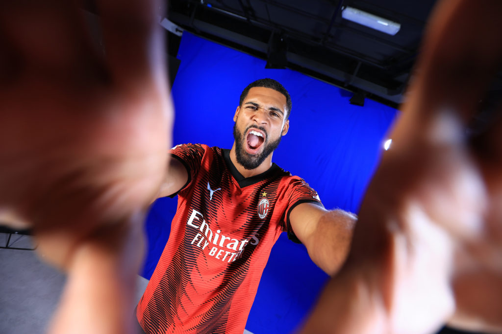 AC Milan Unveil New Signing Ruben Loftus Cheek