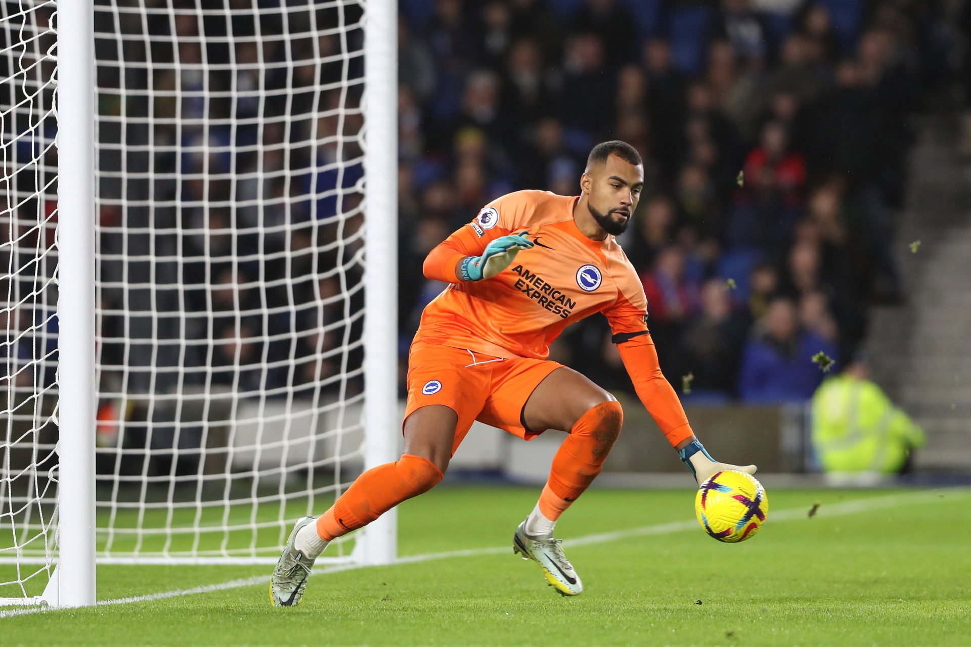 Brighton goalkeeper Robert Sanchez completes £25million Chelsea move