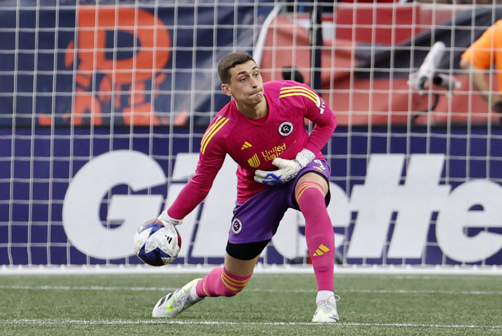 New England Revolution sign 22-year-old Serbian goalkeeper Djordje