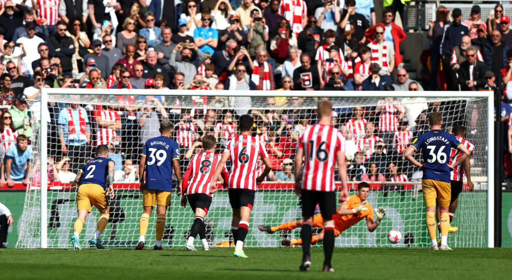 Brentford FC v Newcastle United - Premier League