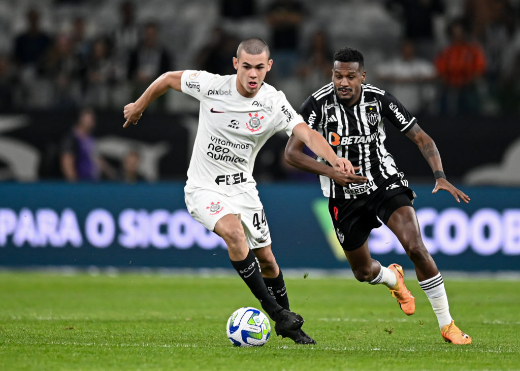 Chelsea submit €21m bid for Corinthians' teenage midfielder Gabriel  Moscardo - We Ain't Got No History