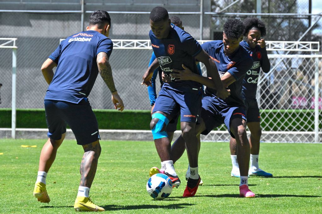 FBL-WC-2026-SAMERICA-QUALIFIERS-ECU-TRAINING