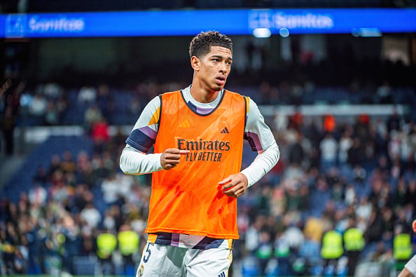 Jude Bellingham (Real Madrid) warms up before the football