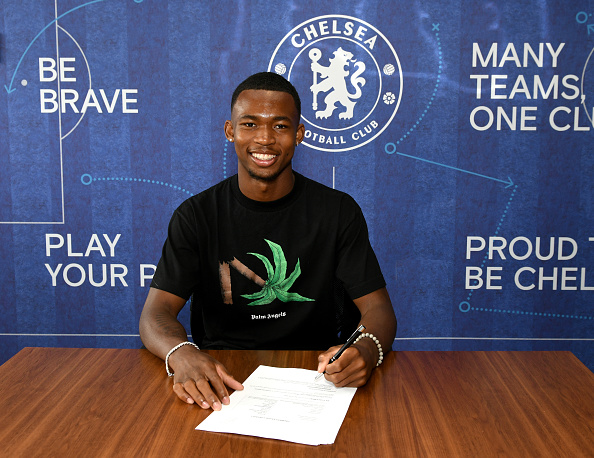 Chelsea Unveil New Signing