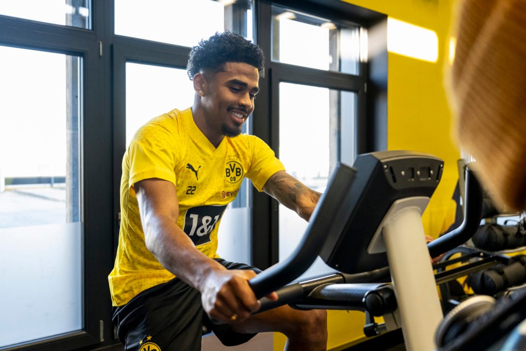 Borussia Dortmund Signs Ian Maatsen On Loan