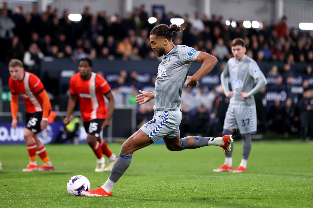 Luton Town v Everton FC - Premier League