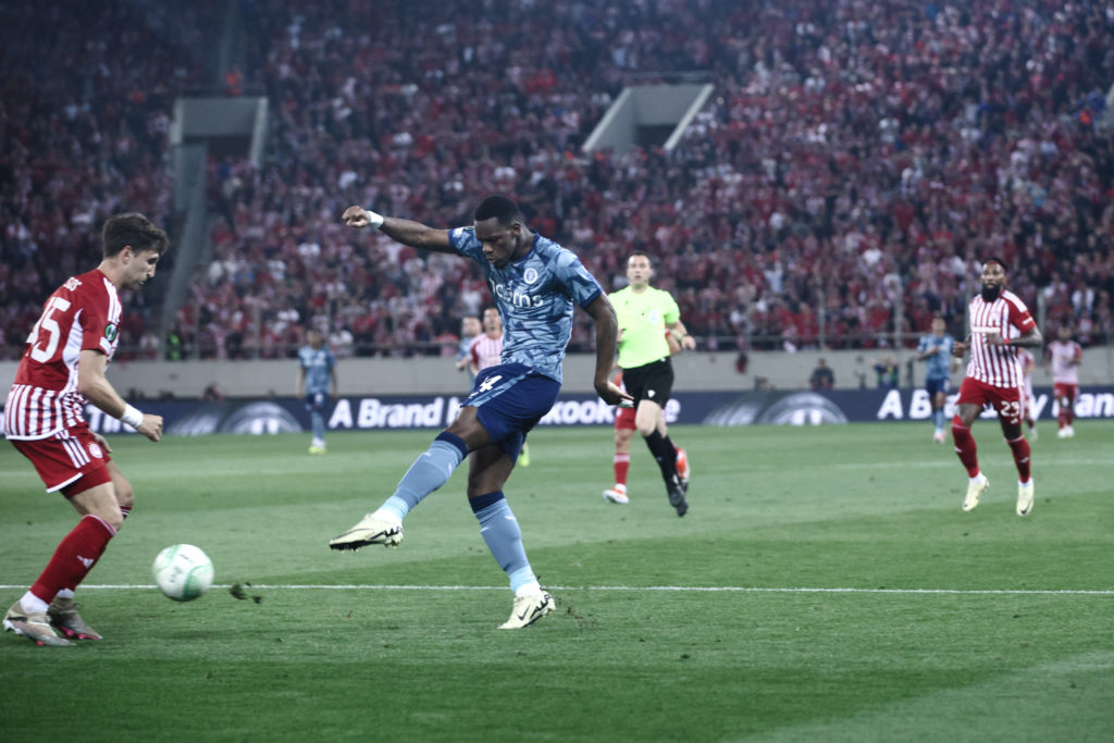 FBL-EUR-C4-OLYMPIACOS-ASTON VILLA