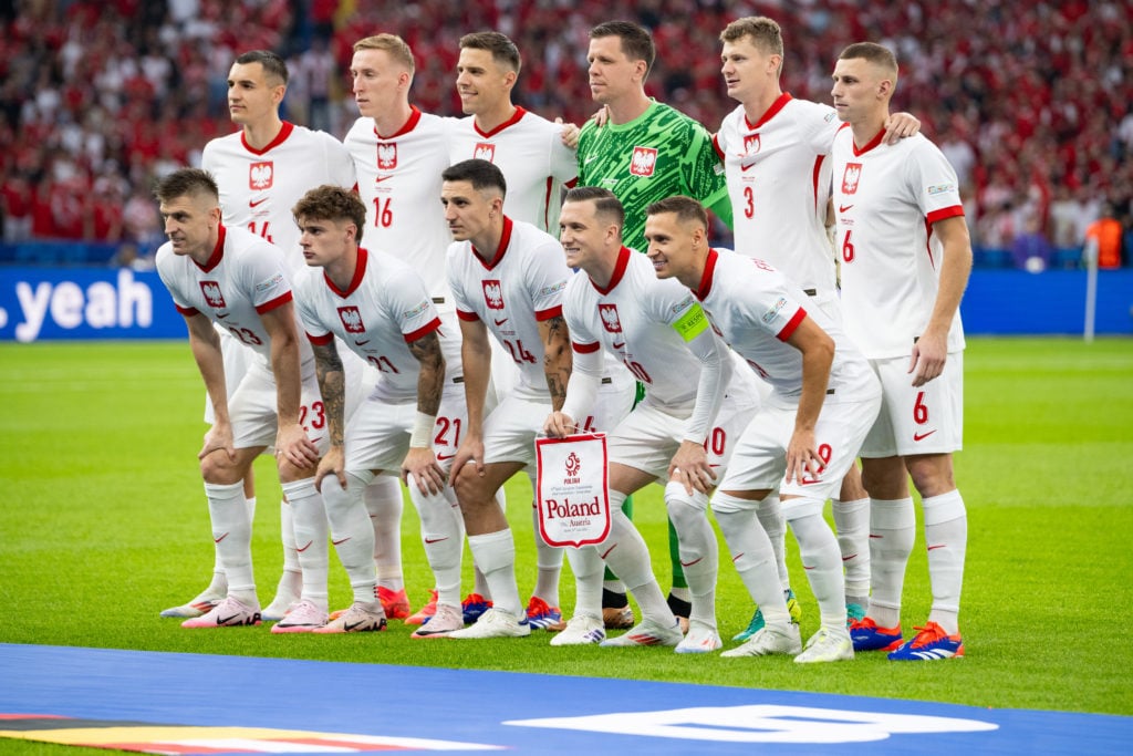 Team of Poland seen posing to the group picture during the UEFA EURO 2024 group stage match between Poland and Austria at Olympiastadion on June 21...