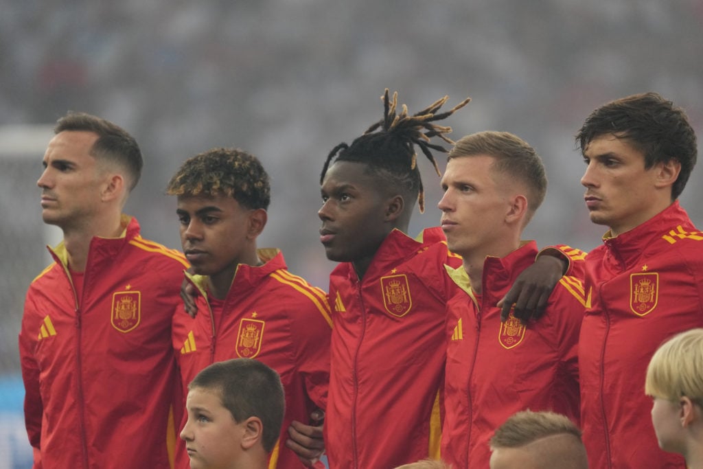 Players of Spain huddle prior to  the UEFA EURO 2024 final match between Spain and England at Olympiastadion on July 14, 2024 in Berlin, Germany.
