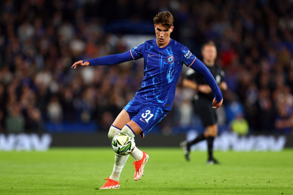 Cesare Casadei in action for Chelsea against Barrow.