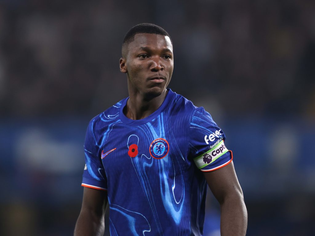 Moises Caicedo of Chelsea during the Premier League match between Chelsea FC and Arsenal FC at Stamford Bridge on November 10, 2024 in London, Engl...