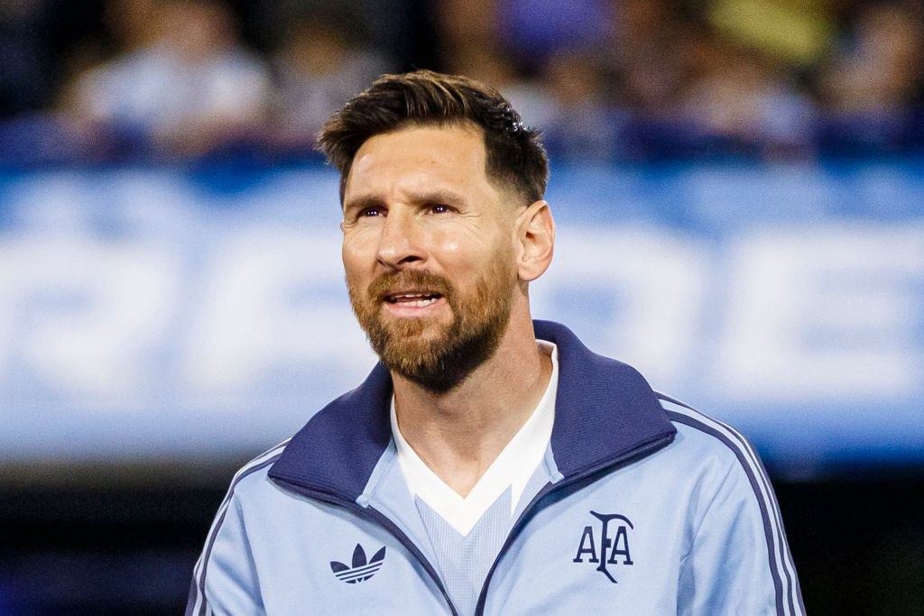 Lionel Messi of Argentina getting into the field prior to the FIFA World Cup 2026 South American Qualifier match between Argentina and Peru at Esta...