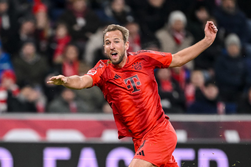 Harry Kane playing for Bayern Munich against RB Salzburg in a friendly match.