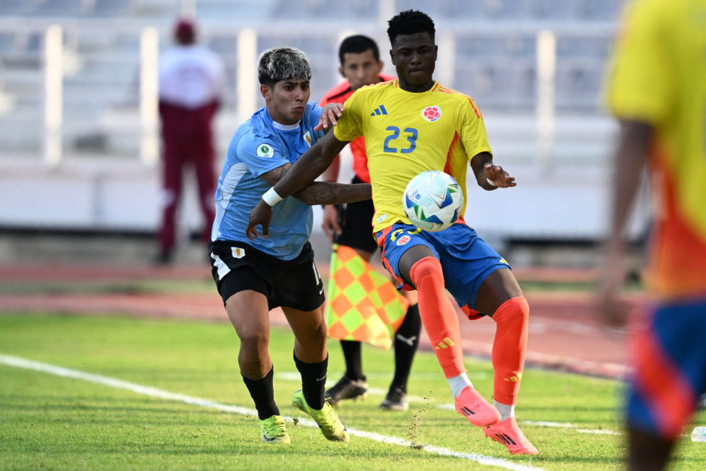 FBL-SOUTHAM-U20-URU-COL