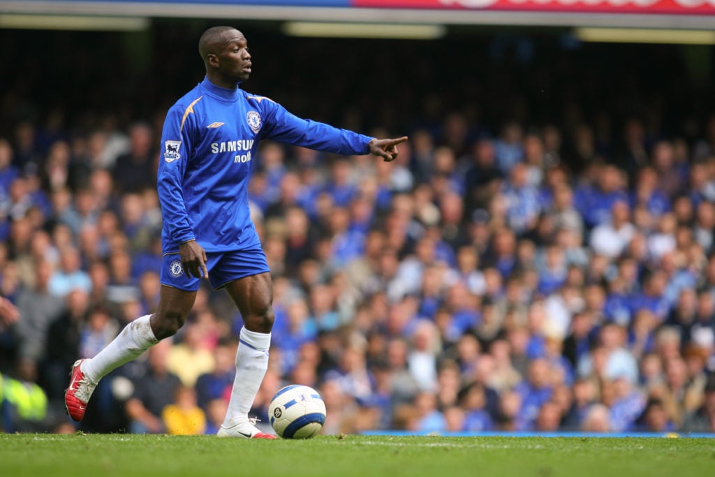 Claude Makelele playing for Chelsea