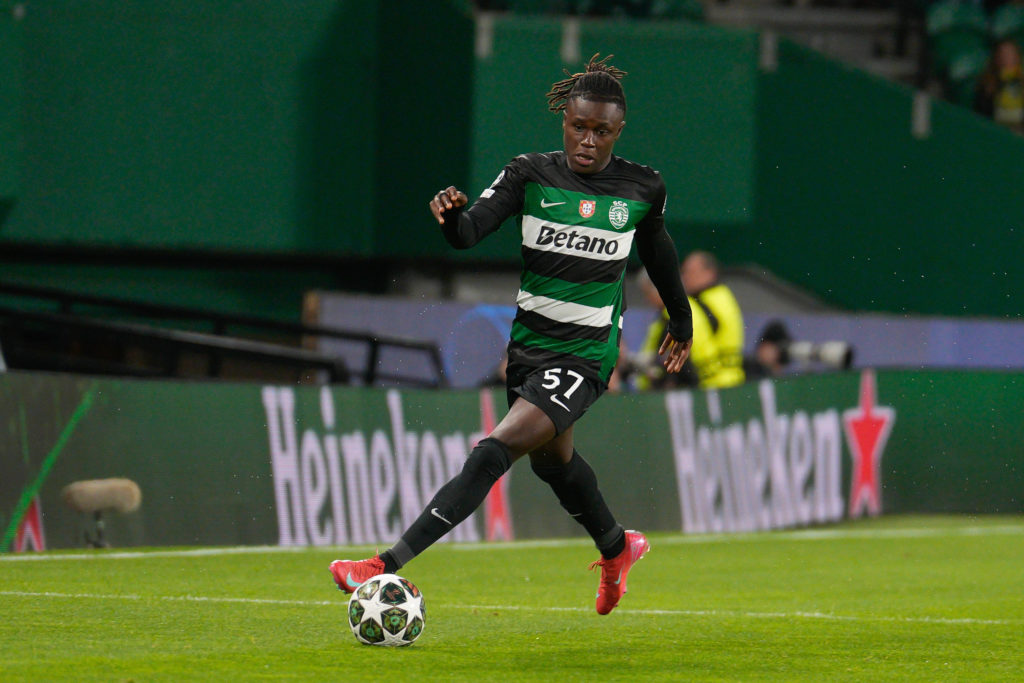 Geovany Quenda of Sporting CP in action during the UEFA