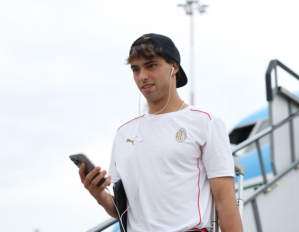AC Milan Travel To Venice